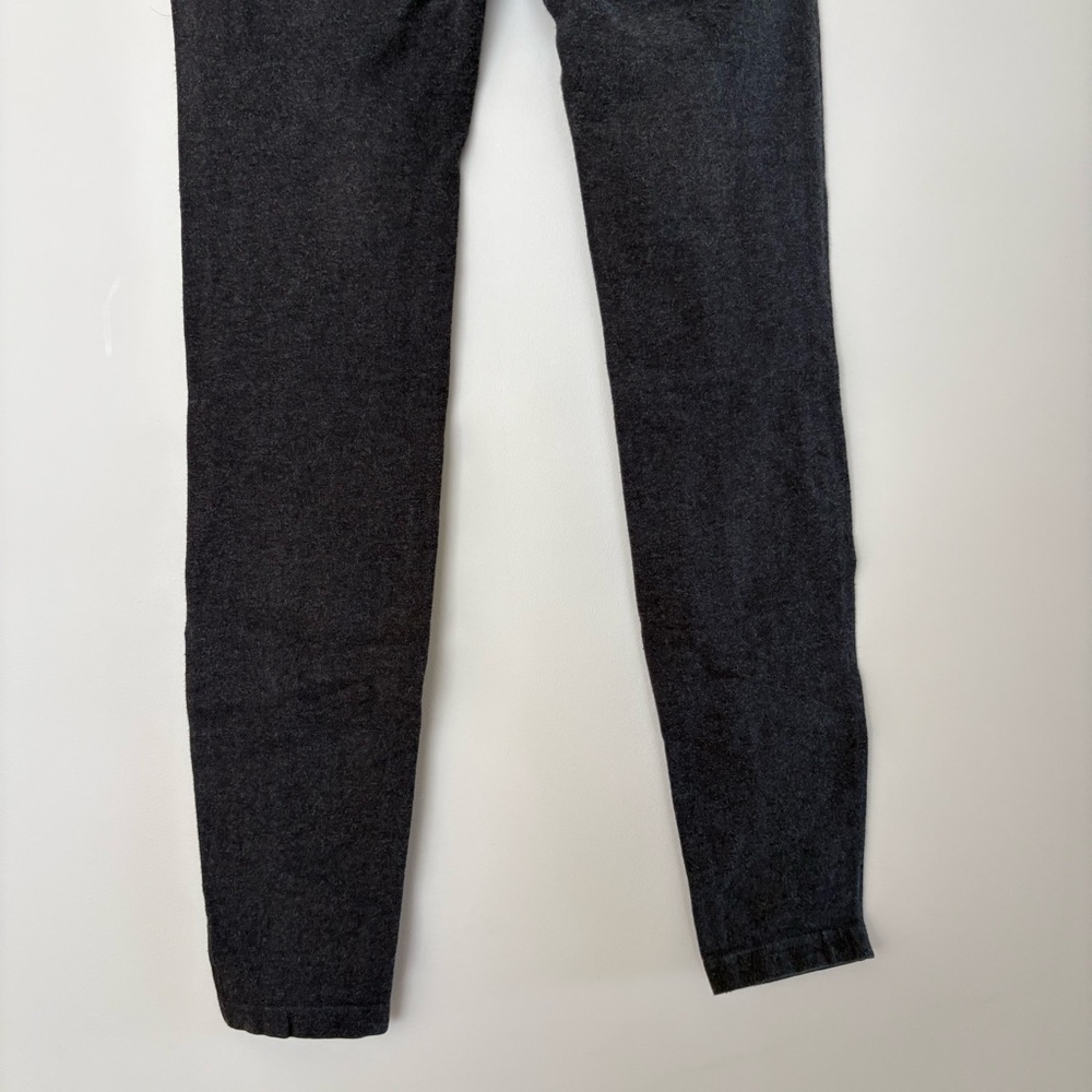 GAP Fit Charcoal Gray Leggings - Picture 3 of 8
